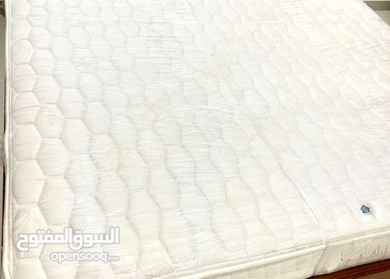 Branded King size mattress(180/200) Very comfortable and mint