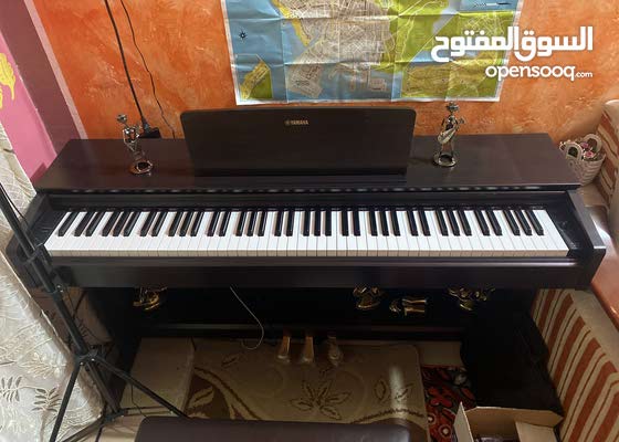 بيانو للبيع : الات موسيقية بيانو و اورج مستعمل : البصرة الجزائر 135172756 :  السوق المفتوح