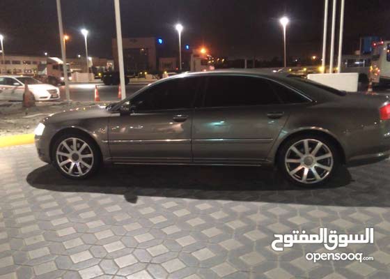 AUDI A8