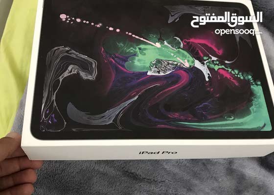 I pad pro 11 2018 new bought from etisalat with box