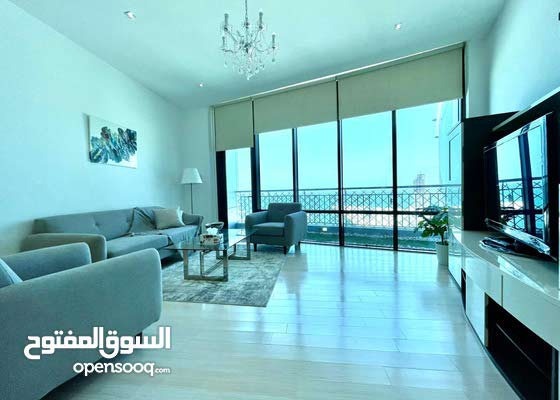 Luxury one bedroom apartment with sea view
