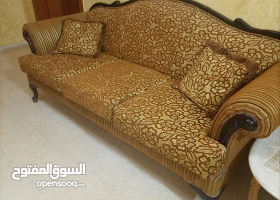 طقم كنب شبه جديد عشر مقاعد للبيع 160695767 السوق المفتوح طقم كنب شبه جديد عشر مقاعد للبيع 160695767 السوق المفتوح