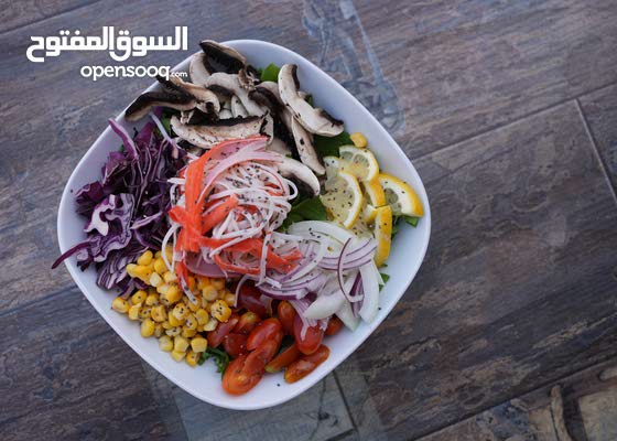 مطلوب مساعد شيف (ديمي شيف)ساندويش باردة  و سلطات