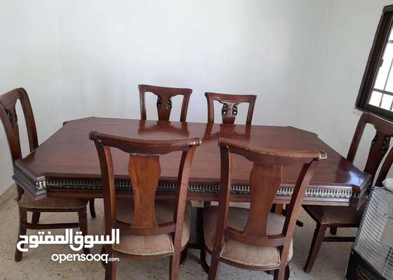ترابيزة و ست كراسى للبيع سفرة ترابيزة و ست كراسى للبيع سفرة