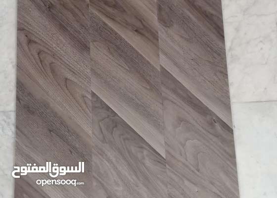 صالتي باركية رمادي