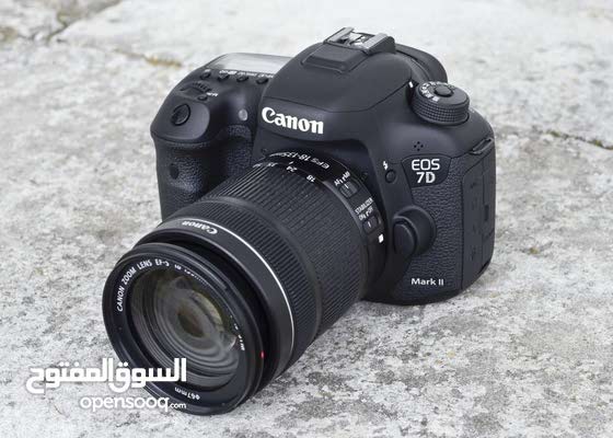 كاميرا Canon 7D مع ثلاث عدسات