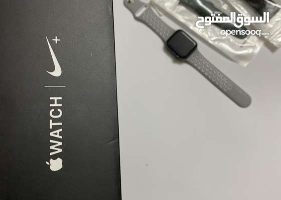 black nike sport loop series 4