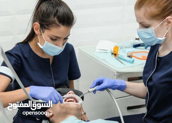 مطلوب مساعدة طبيب اسنان