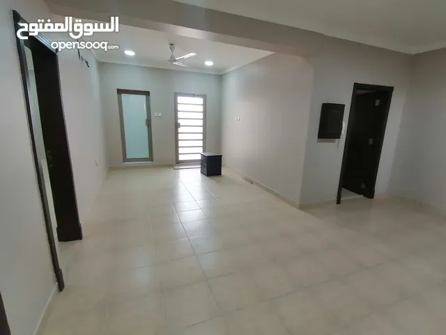 150 m2 3 Bedrooms Apartments for Rent in Central Governorate Sanad