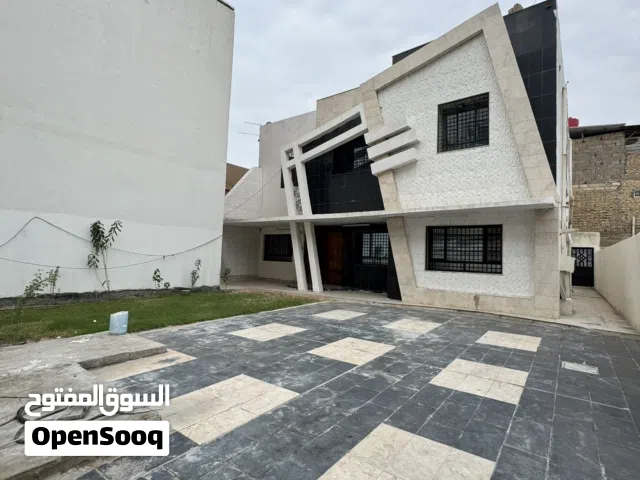 دار طابقين للإيجار – العباسية  شارع عريض وحيوي