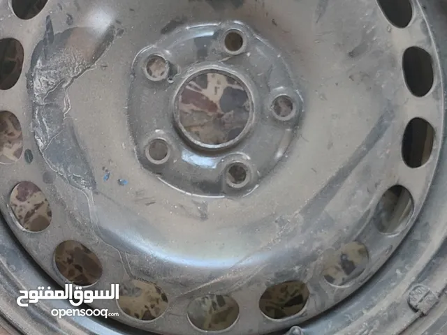 عجلة سيارة