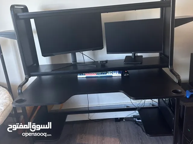 مكتب ايكيا جيمنج لون اسود وللجادين فقط متانه عالية يدوم حتى 15 سنة FREDDE IKEA GAMING DESK .