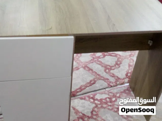 مكتب توجيهي بسم الله ما شاء الله الله يبارك لصاحب النصيب استعمال خفيف بإعتبار جديد