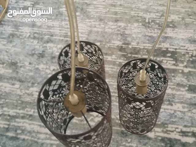 ثرية معلقة للبيع