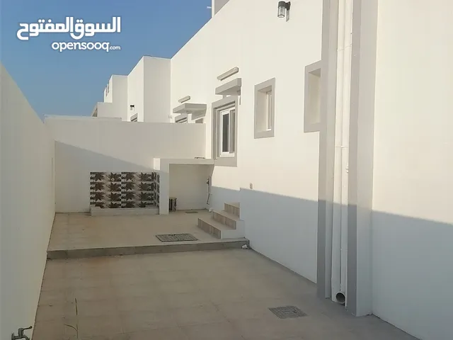 200 m2 3 Bedrooms Villa for Rent in Al Dakhiliya Nizwa