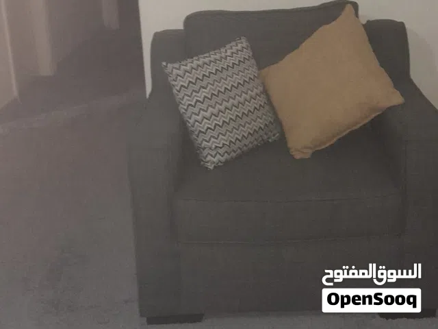 كنب بحالة الوكالة