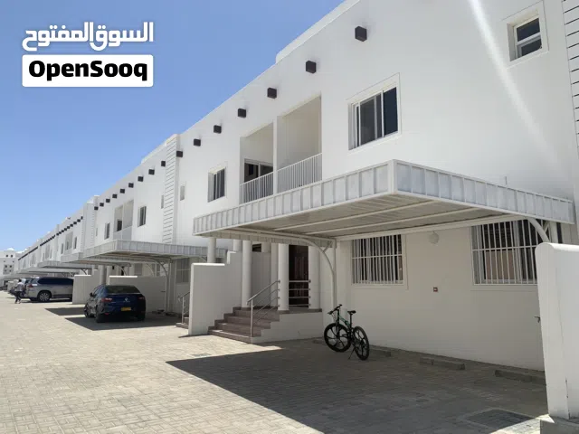 Quality villa for rent in complex located alkhoud
