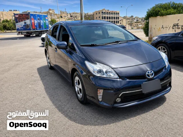 2012 تويوتا بريوس Prius