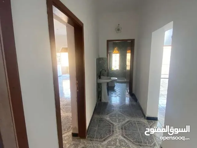 مشتمل معزول للأيجار في الخضراء