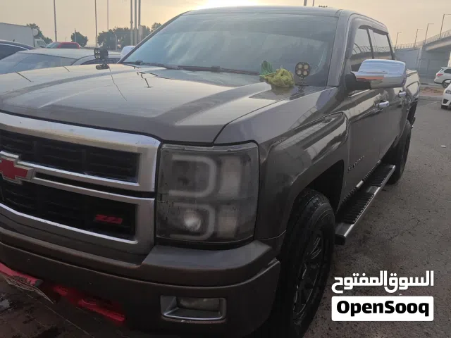 2014 شيفروليه سلفرادو 1500 LT Z71