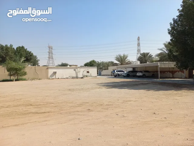 قطعة ارض سكنيه مميزه زاويه شارع وسكه في منطقة الحليو 1