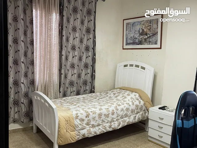 استوديو للايجار مخصص لشخص واحد موقع قريب من المستشفى العربي ومستشفى رفيديا