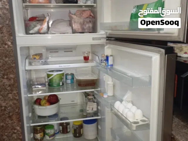 تلاجه هايسنس 600لتر بحاله ممتاره