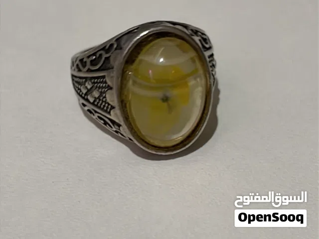 الخاتم للبيع، واللي مهتم يرسل سعره بالخاص