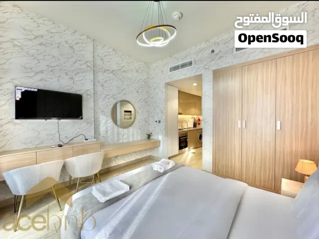 ستديو للاجار الشهري  مفروش بالكامل.    شامل فواتير وخدمات ( مسبح ، جيم ، موقف  سيار