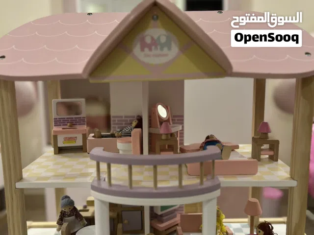 منزل خشبي للبنات