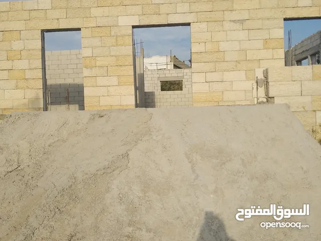 217 m2 3 Bedrooms Townhouse for Sale in Irbid Zhr