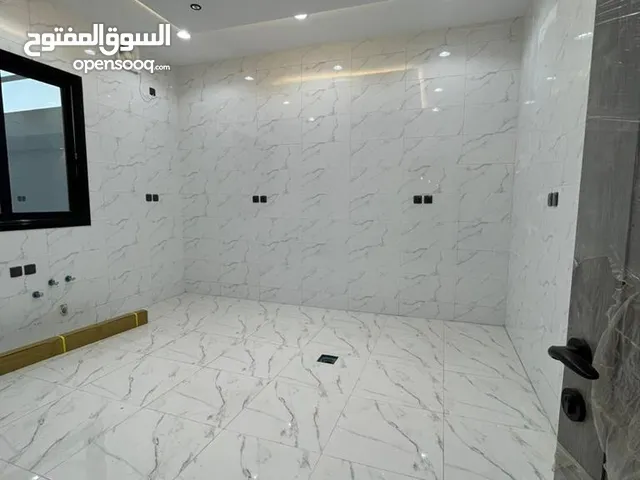 345 m2 5 Bedrooms Apartments for Rent in Al Madinah Alaaziziyah