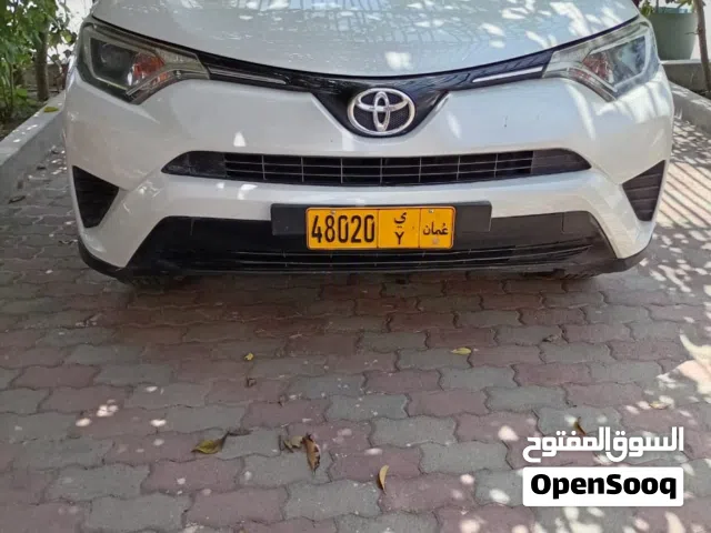 2018 تويوتا راف فور LE