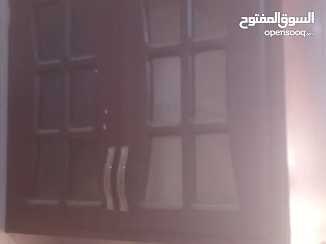 خزائن مطبخ علويه لون بني نظاف