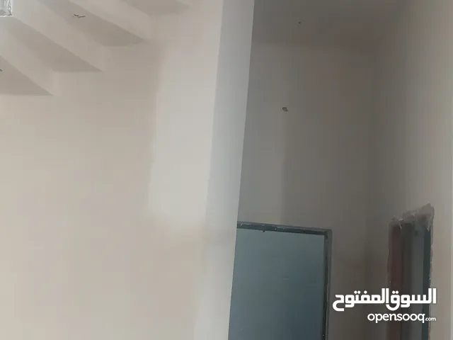 السلام عليكم خلفه بياض