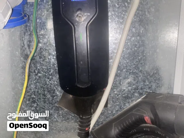 شاحن مدخل صيني   متغير خمس سرعات (8-16-20-24-32) مع شاشه صغيره طولو 5 امتار  شبه جديد  للبيع