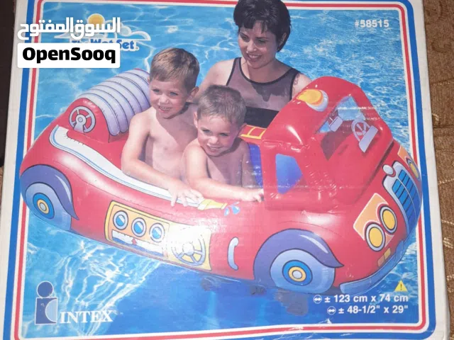 سيارة سباحة للاطفال عدد 2 للبيع