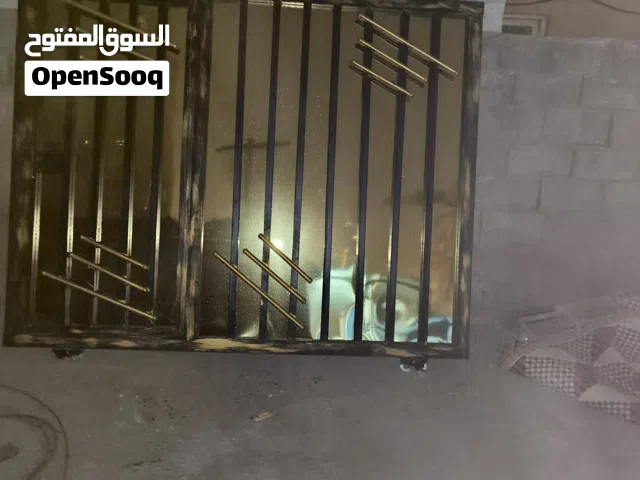 باب للبيع جديد ما مستخدم أقره الوصف