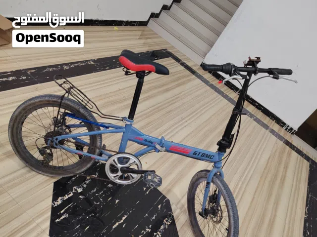 دراجة هوائية قابلة للطي بسبع سرعات بحالة ممتازة جدا