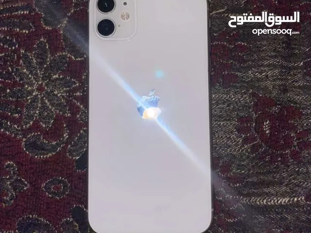 Apple iPhone 11 64 GB in Al Ain