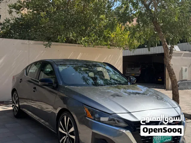 Used Nissan Altima in Muscat