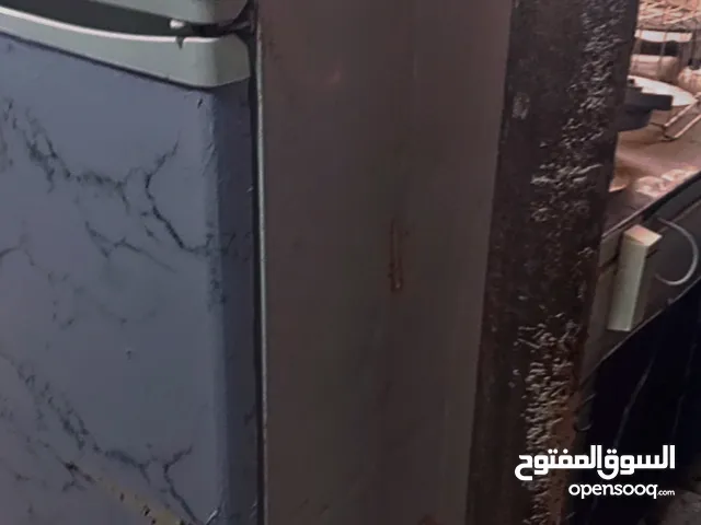 ثلاجة اريستون مستعملة للبيع حاجه كويسة