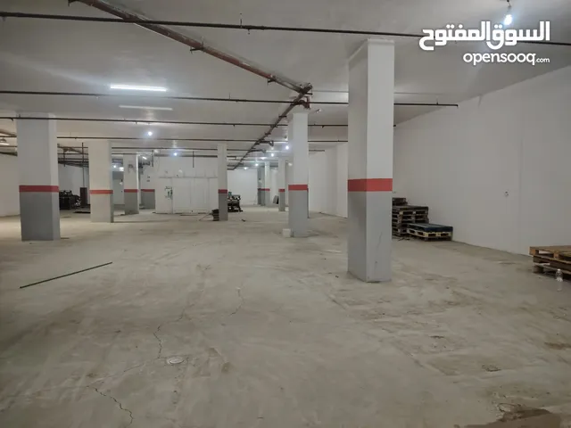 مخزن سرداب 1000م مميز في العارضية الصناعية للايجار