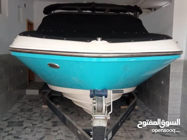 يخت رائع للبيع الاسفار و الصيد