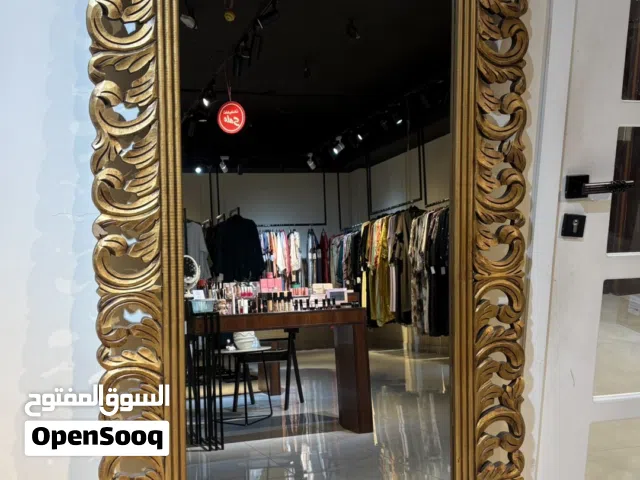 مرايا كلاسيكية للبيع مع الإطار