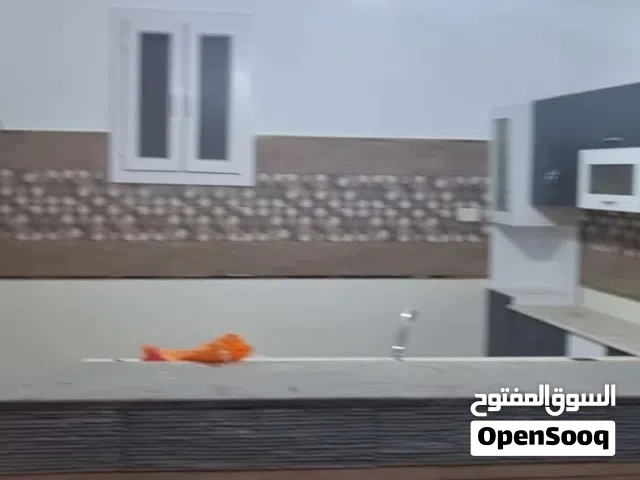 منزل من ثلاثة طوابق