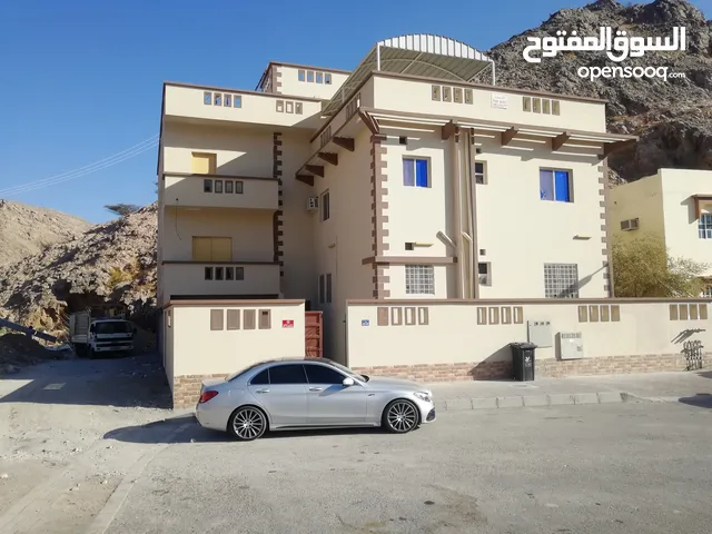 شقه حديثه للايجار وادي عدي  flat for rent in wadi  uday