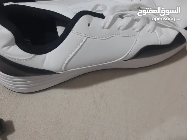 سكيت جوتي تزلج