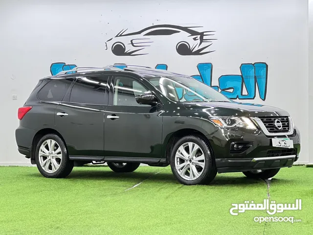 Used Nissan Pathfinder in Al Batinah