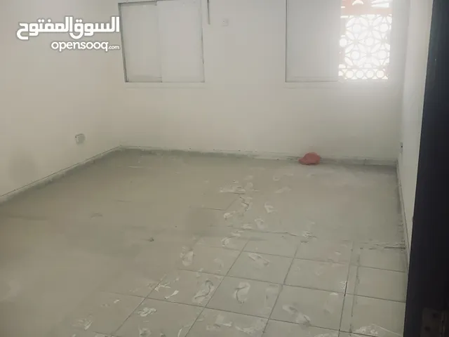 للإيجار شقق وغرف مفروشه وغير مفروشه في مصفح 32